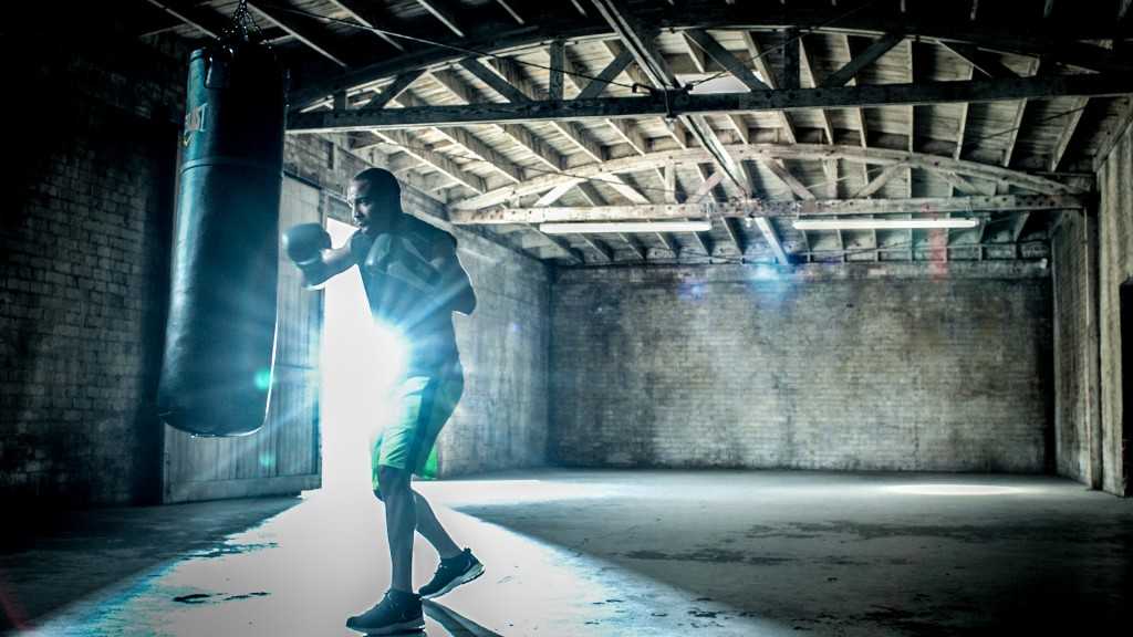 everlast nevatear punching bag review 100lbs heavy bag